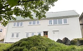 Abbasa Hus-Grandpa S House Kumlavegur 9